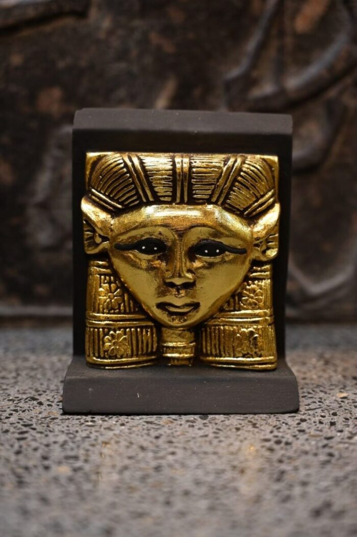 Antique Hathor Statue – Egyptian Goddess of Love, Gold Leaf Sculpture - صورة إضافية 2