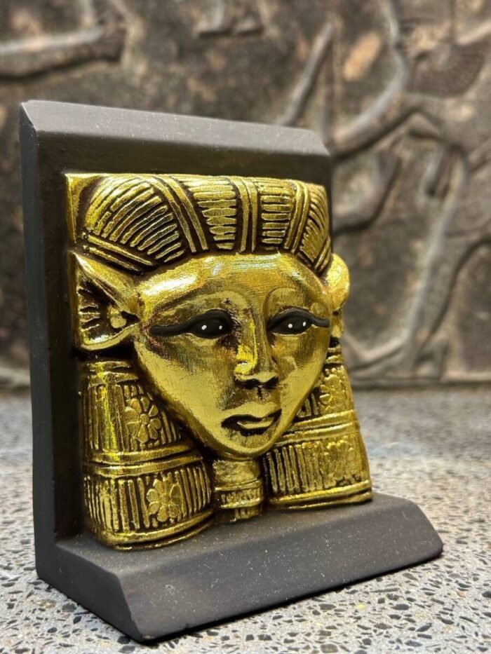Antique Hathor Statue – Egyptian Goddess Sculpture, Gold Leaf Stone - صورة إضافية 6