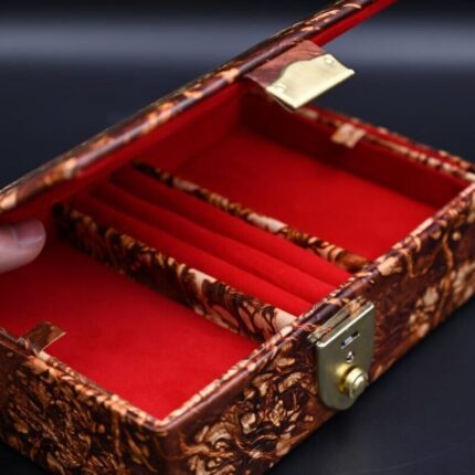 Box for Tutankhamun-Pharaonic boxes -Egyptian art-handcraft-Egyptian Antiques Mythology-Egyptian Archeology-Antiquities of ancient Egypt - صورة إضافية 2