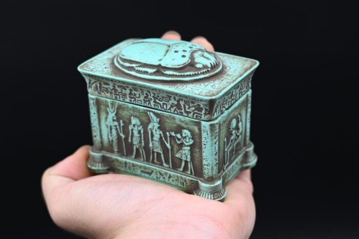Egyptian Scarab Box, Good Luck Stone Replica - صورة إضافية 2