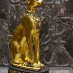 Golden Bastet Statue, Egyptian Goddess of Protection, Replica - صورة إضافية 3