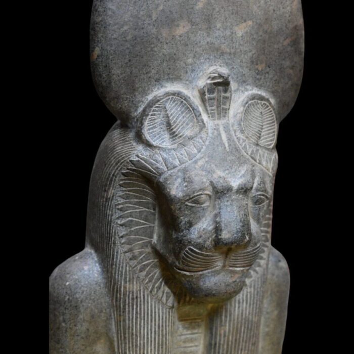 Granite Statue: Egyptian Goddess Sekhmet Lioness Replica - صورة إضافية 3