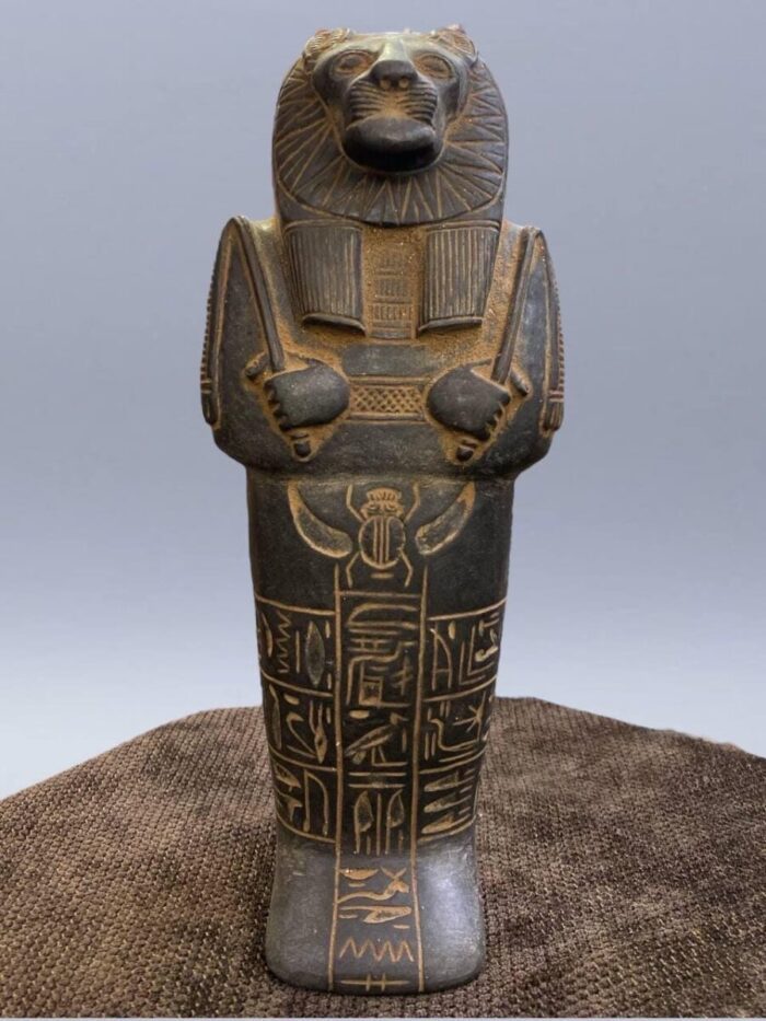 Hand Carved Basalt Sekhmet Sarcophagus, Ancient Egyptian Goddess Replica - صورة إضافية 6