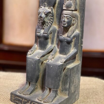 Hand-Carved Basalt Statue: Sekhmet & Hathor, Egyptian Goddesses - صورة إضافية 2