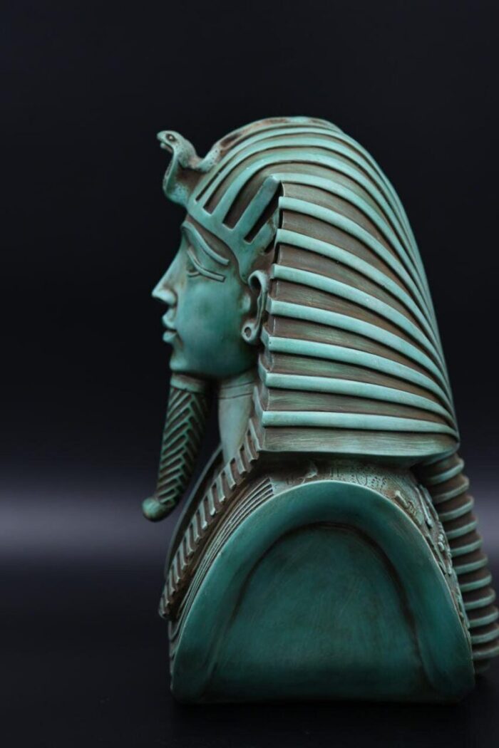 King Tut Mask Replica: Ancient Egyptian Art - صورة إضافية 5