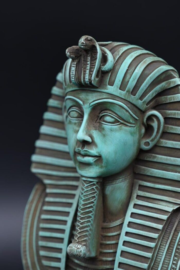 King Tut Mask Replica – Ancient Egyptian Museum Art - صورة إضافية 7