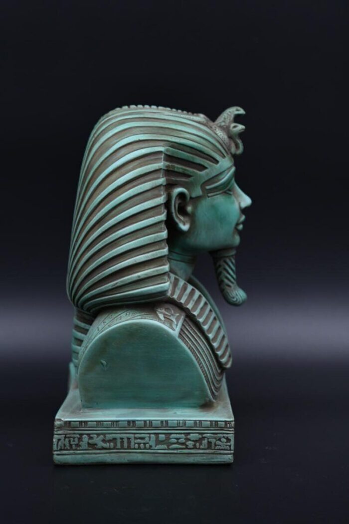 King Tutankhamun Mask: Egyptian Museum Replica - صورة إضافية 3
