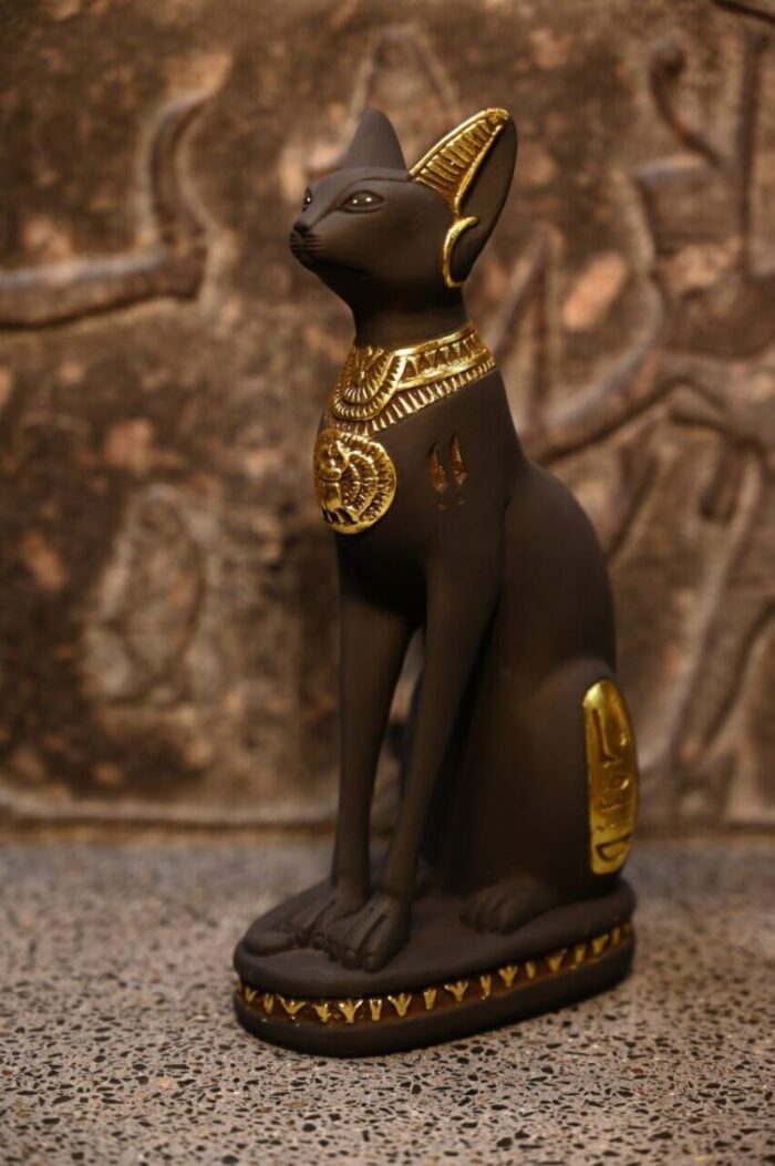 Masterpiece goddess Bastet statue, goddess of the home, domesticity, women's secrets, cats and childbirth. - صورة إضافية 3