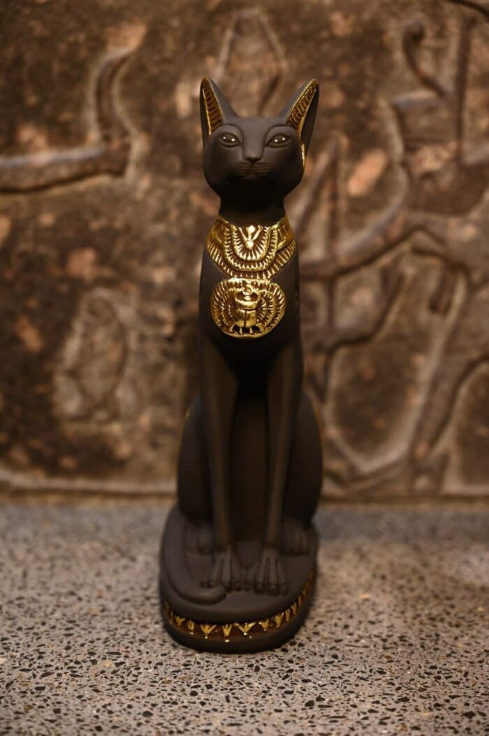 Masterpiece goddess Bastet statue, goddess of the home, domesticity, women's secrets, cats and childbirth. - صورة إضافية 4