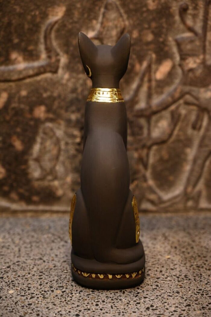 Masterpiece goddess Bastet statue, goddess of the home, domesticity, women's secrets, cats and childbirth. - صورة إضافية 6