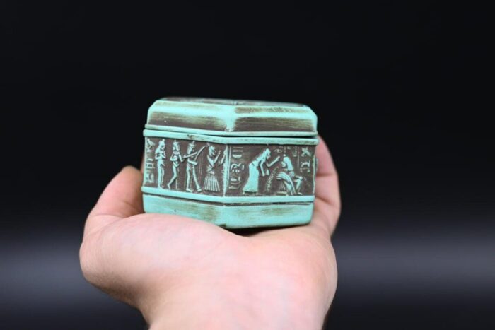 Pharaoh Ramesses II Box: Egyptian Antiquities, Battle of Kadesh - صورة إضافية 10