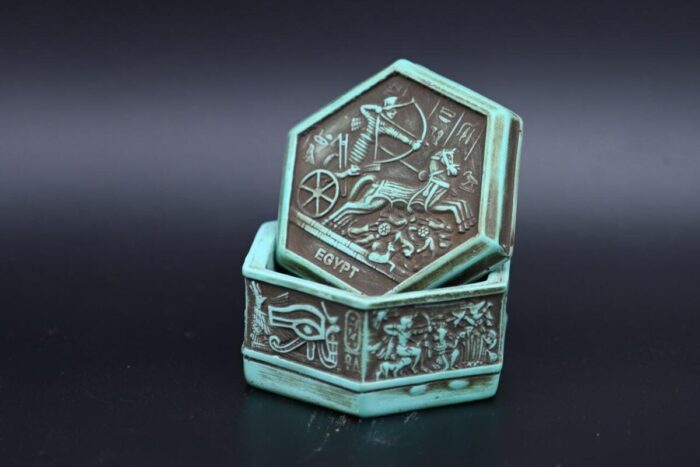 Pharaoh Ramesses II Box: Egyptian Antiquities, Battle of Kadesh - صورة إضافية 6