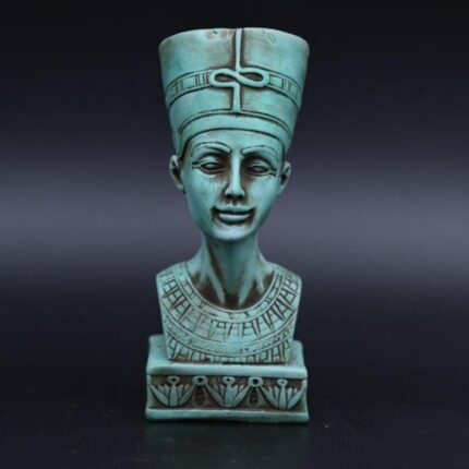 Queen Nefertiti Head Statue: Egyptian Decor Replica