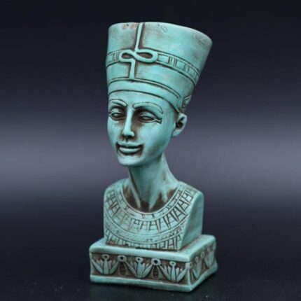 Queen Nefertiti Head Statue: Egyptian Decor Replica - صورة إضافية 2
