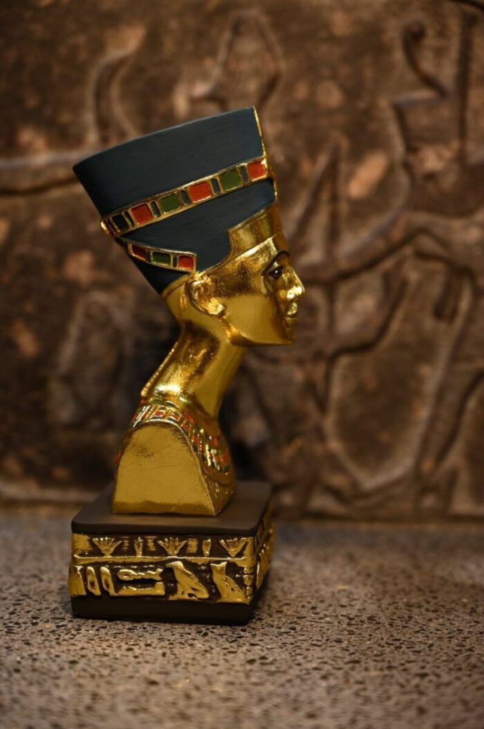 Queen Nefertiti Statue: Gold Leaf Egyptian Replica, Home Decor - صورة إضافية 3