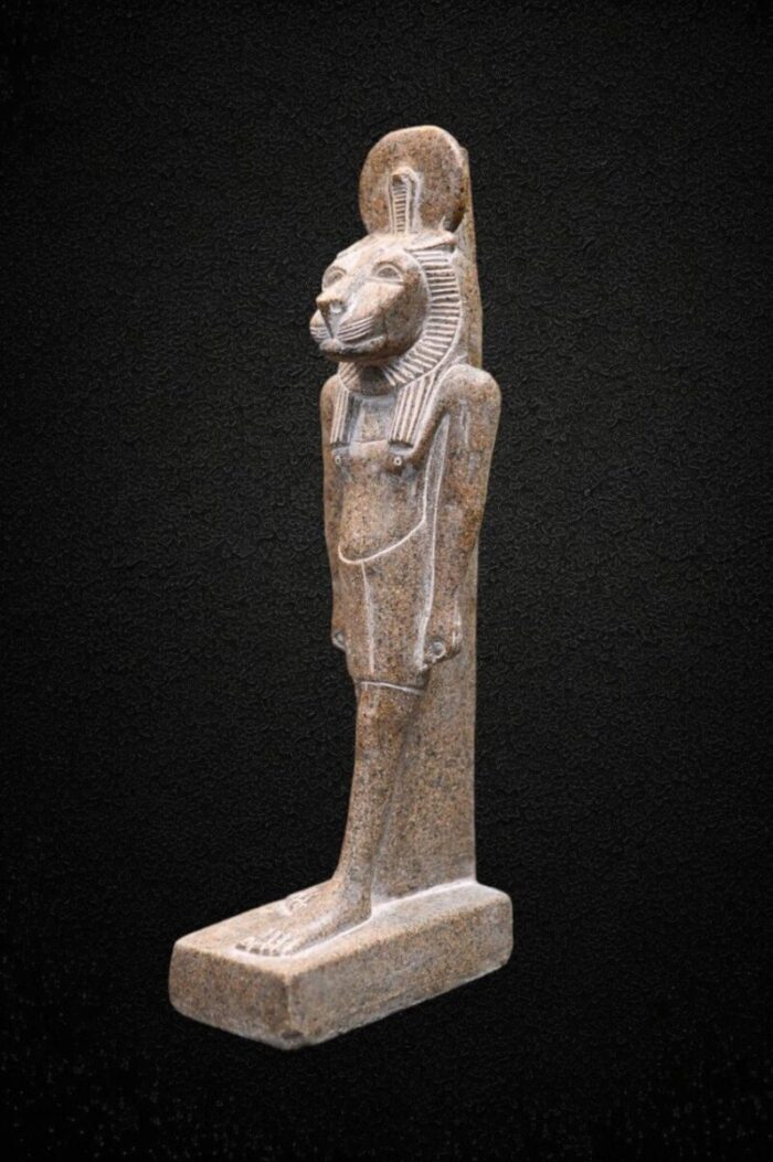 Red Granite Sekhmet Statue, Ancient Egyptian Lion Goddess - صورة إضافية 6