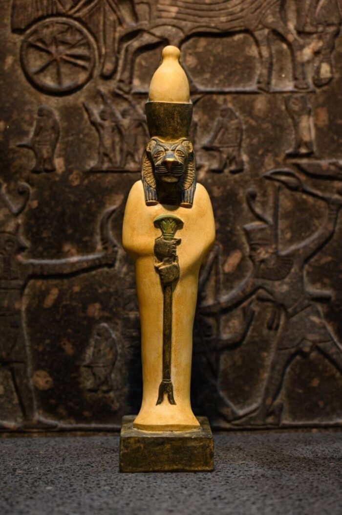 Sekhmet Statue, Ancient Egyptian Lion Goddess, Made in Egypt - صورة إضافية 4
