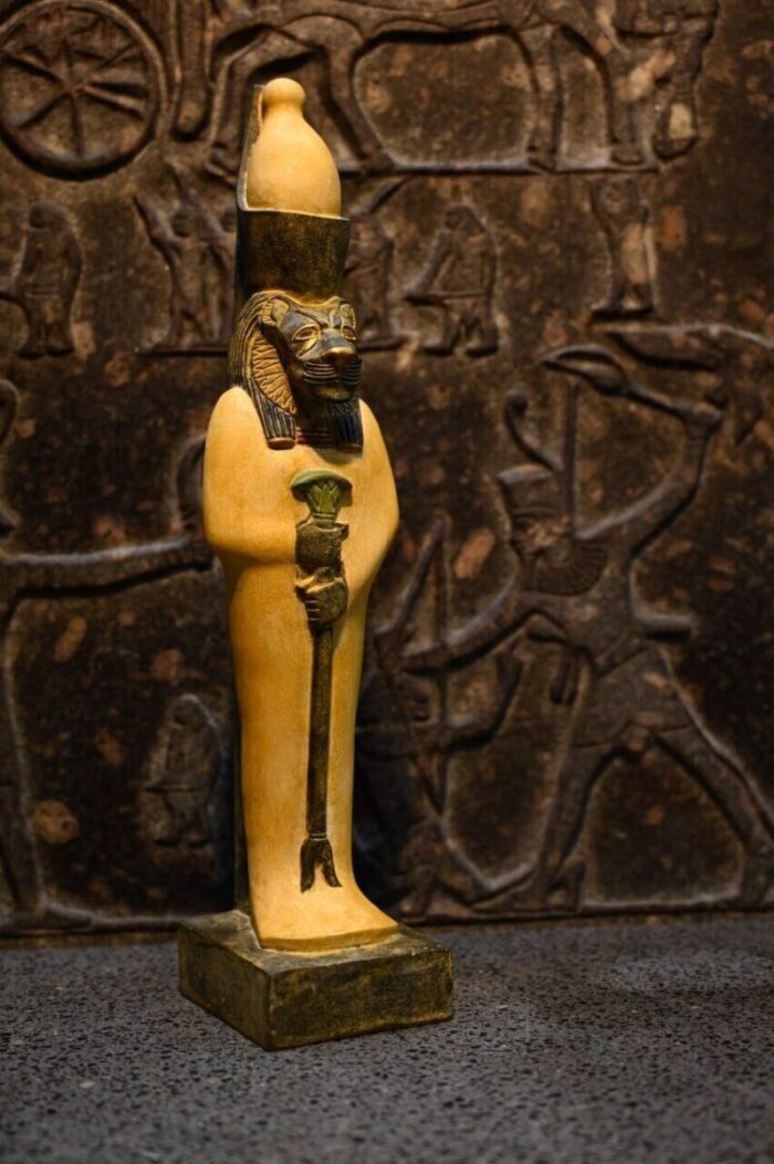 Sekhmet Statue, Ancient Egyptian Lion Goddess, Made in Egypt - صورة إضافية 7