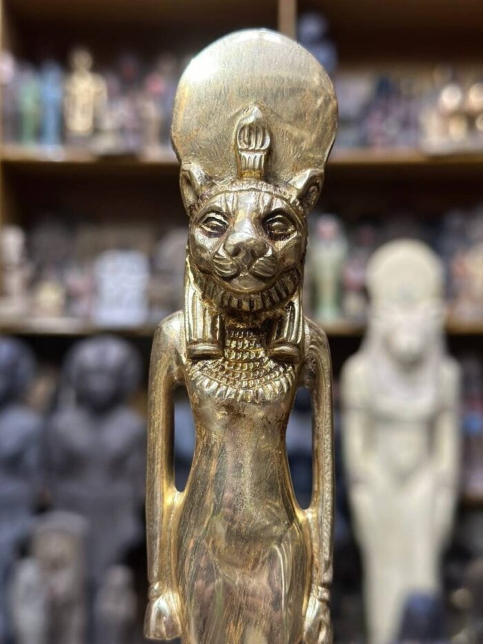 Sekhmet Statue – Egyptian Goddess of War, Gold Leaf Replica - صورة إضافية 3