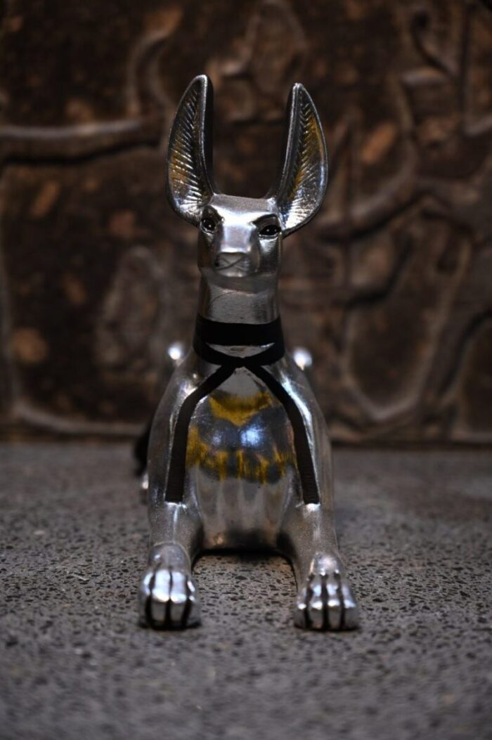 Silver Leaf Anubis Statue – Egyptian God of Mummification, Replica - صورة إضافية 9