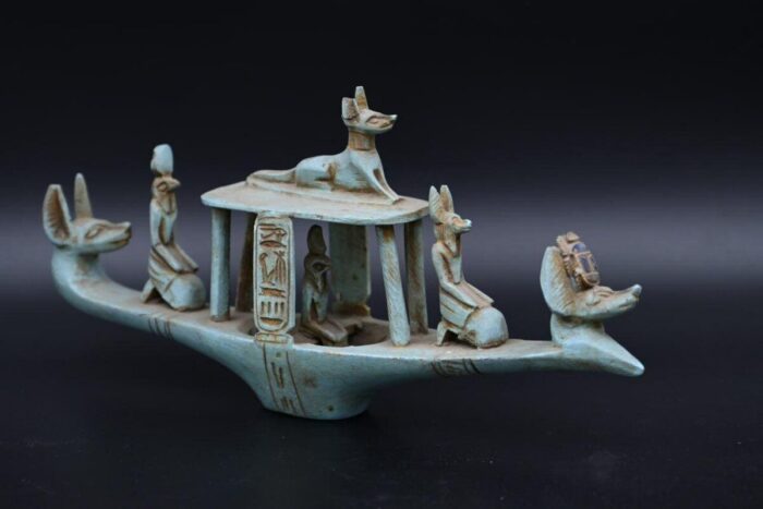Stone Anubis Boat Statue with Horus - Egyptian Replica - صورة إضافية 5