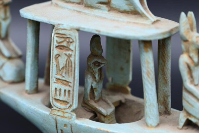 Stone Anubis Boat Statue with Horus - Egyptian Replica - صورة إضافية 7