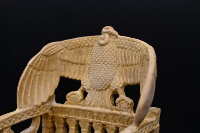 Throne of King Tutankhamun, Egyptian , Made in Egypt - صورة إضافية 8