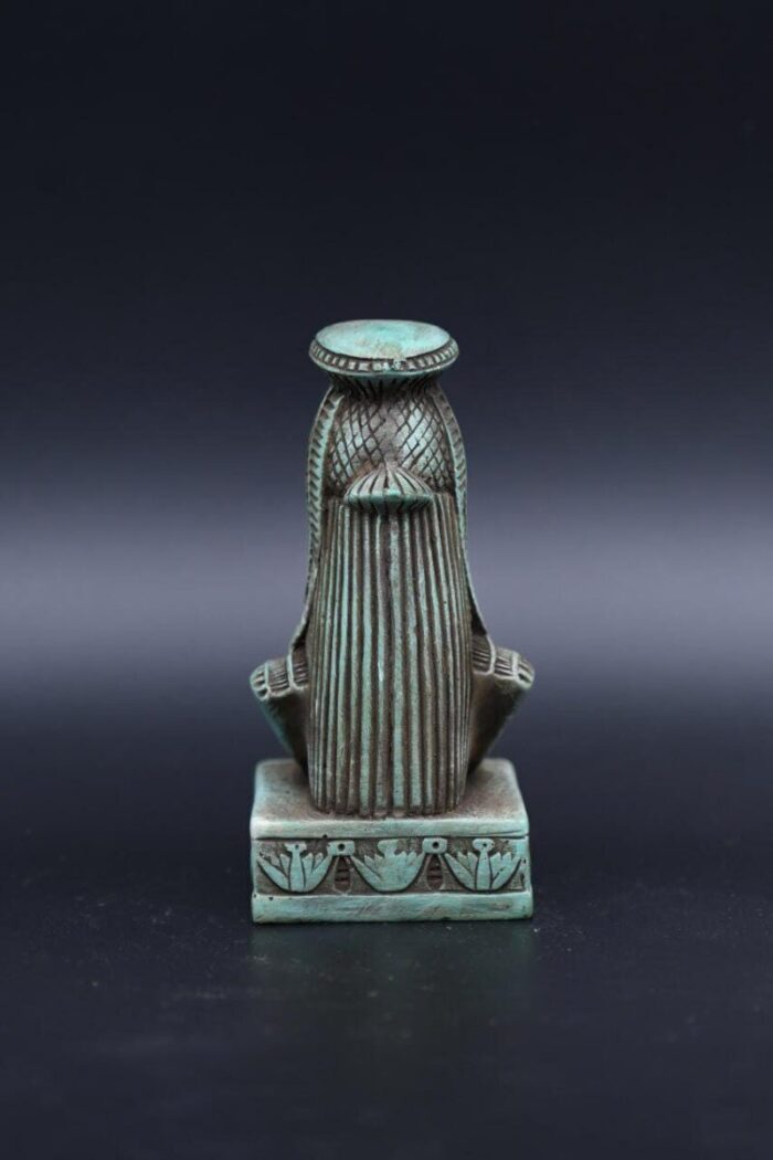 Vintage Hathor Statue: Egyptian Goddess Replica, Stone Idol - صورة إضافية 3