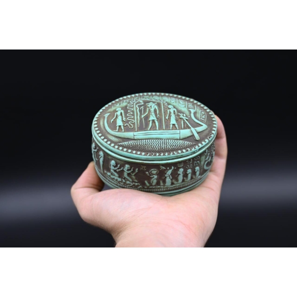 An Egyptian box inscribed with pharaonic inscriptions-Antiques Replica Ancient Egyptian made in Egypt - صورة إضافية 6