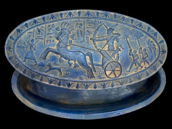 An Egyptian box inscribed with pharaonic inscriptions-Antiques-Replica- Ancient Egyptian-made in Egypt - صورة إضافية 8