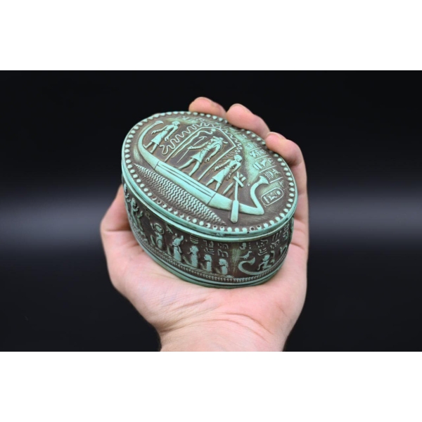 An Egyptian box inscribed with pharaonic inscriptions-Antiques Replica Ancient Egyptian made in Egypt - صورة إضافية 8