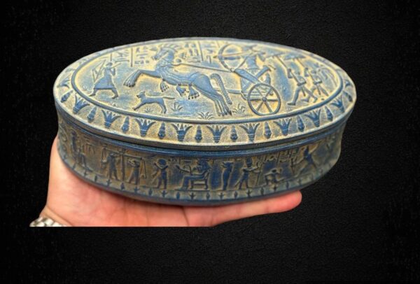 An Egyptian box inscribed with pharaonic inscriptions-Antiques-Replica- Ancient Egyptian-made in Egypt - صورة إضافية 9