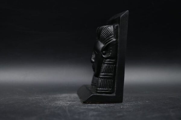 Basalt Hathor Mask Sculpture: Egyptian Goddess Replica - صورة إضافية 6