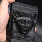 Basalt Hathor Mask Sculpture: Egyptian Goddess Replica - صورة إضافية 7