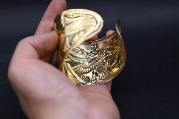 Brass Eye of Horus Bracelet: Egyptian Mythology Talisman - صورة إضافية 4