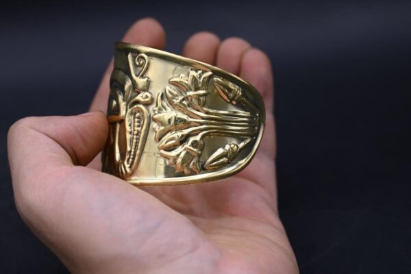 Brass Eye of Horus Bracelet: Egyptian Mythology Talisman - صورة إضافية 6