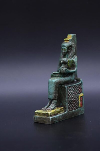 Egyptian Goddess Isis Statue, Stone Replica - صورة إضافية 4