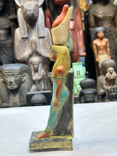 Egyptian Goddess Mut Statue: Ancient Mythology Decor - صورة إضافية 2