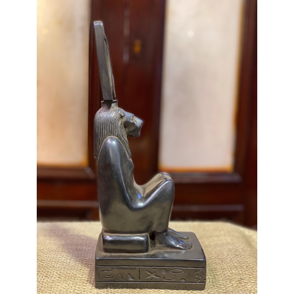 Egyptian Goddess Sekhmet Statue, Altar Decor, Made in Egypt - صورة إضافية 4