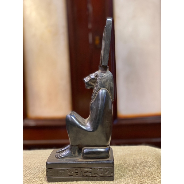 Egyptian Goddess Sekhmet Statue, Altar Decor, Made in Egypt - صورة إضافية 5
