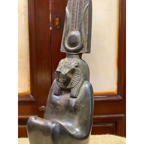 Egyptian Goddess Sekhmet Statue, Altar Decor, Made in Egypt - صورة إضافية 7