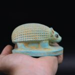 Egyptian Hedgehog Statue: Stone Replica - صورة إضافية 4