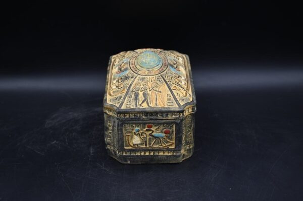 Egyptian Jewelry Box: Pharaoh Scarab Design - صورة إضافية 3