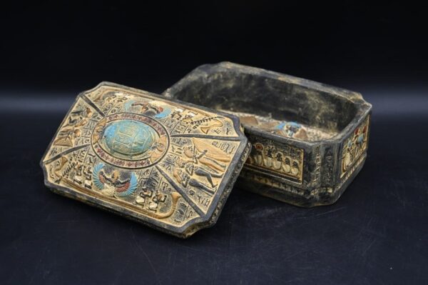Egyptian Jewelry Box: Pharaoh Scarab Design - صورة إضافية 9