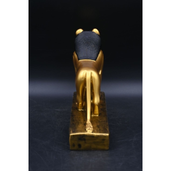 Gold Leaf Sekhmet Statue: Egyptian Lioness Goddess Replica - صورة إضافية 2