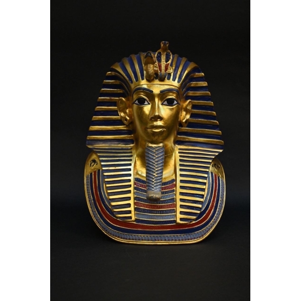 Gold leaf Tutankhamun statue-ancient Egyptian kings-Egyptian mythology--antiquities -stuff of the golden king-Replica mask.Egypt