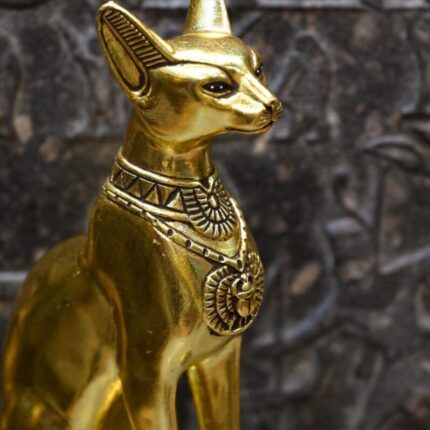 Golden Bastet Statue, Egyptian Goddess of Protection, Replica - صورة إضافية 2