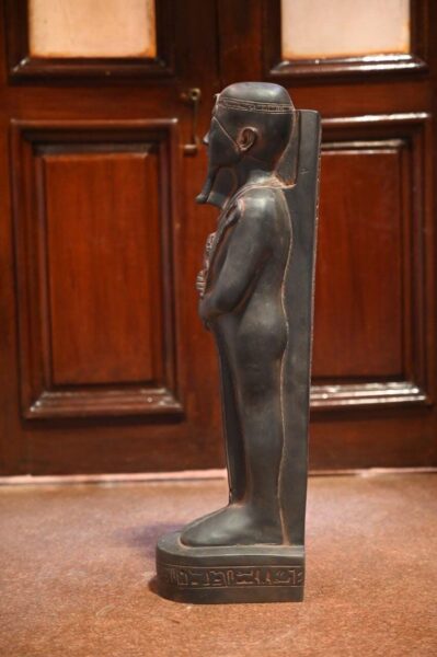 Hand-Carved Basalt Khonsu Statue: Egyptian Moon God Sculpture (58cm) - صورة إضافية 6