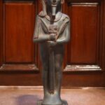 Hand-Carved Basalt Khonsu Statue: Egyptian Moon God Sculpture (58cm) - صورة إضافية 8