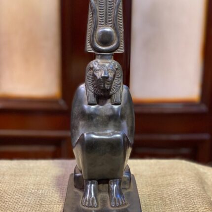 Hand-Carved Basalt Statue: Sekhmet & Hathor, Egyptian Goddesses - صورة إضافية 10